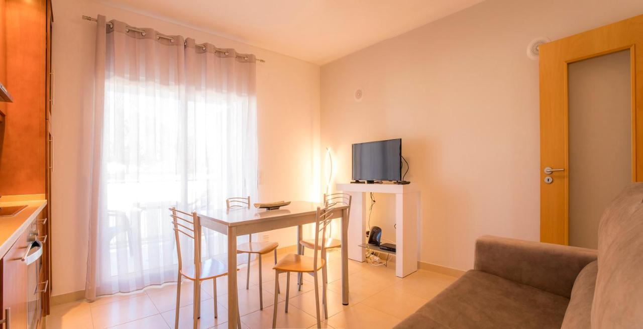 A26 - Afonso V Apartment ポルティマン エクステリア 写真